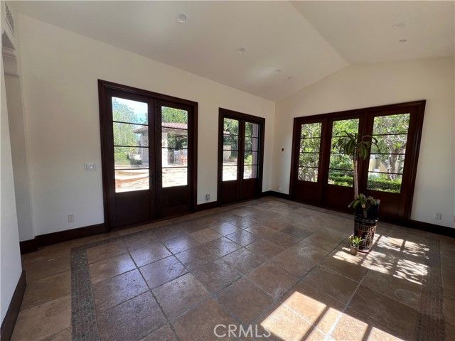 21 Jewel Flower, Irvine, CA 92603