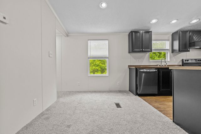 1074 Jones Road, Clay City, KY 40312
