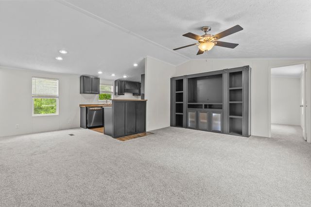 1074 Jones Road, Clay City, KY 40312