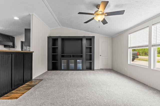 1074 Jones Road, Clay City, KY 40312