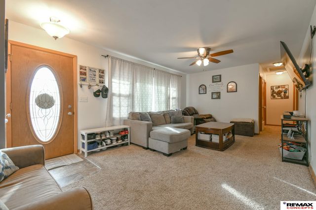 411 Skyway Road, Lincoln, NE 68505