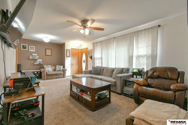 411 Skyway Road, Lincoln, NE 68505