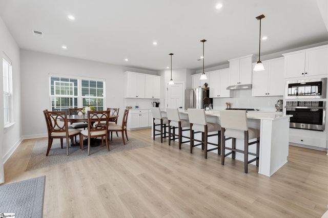 858 Lady Fern Drive, Woodruff, SC 29388