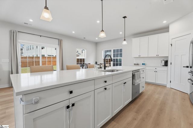 858 Lady Fern Drive, Woodruff, SC 29388