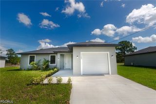 1123 Deauville ST E, Lehigh Acres, FL 33974