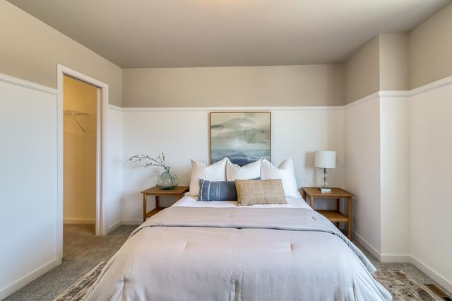 6835 32 Street S, Fargo, ND 58104