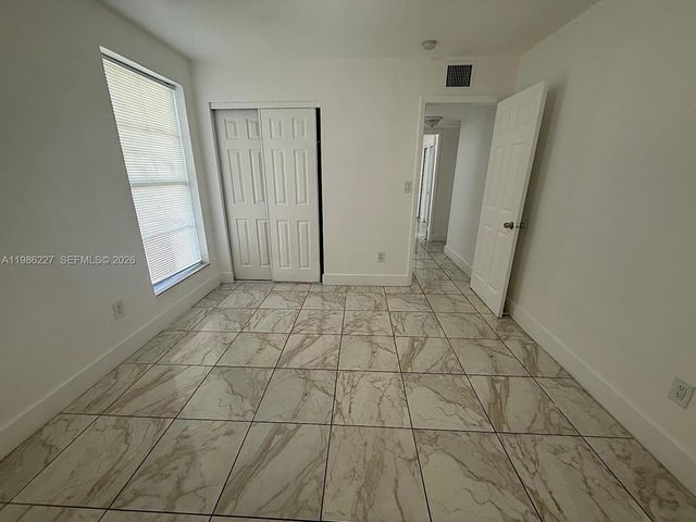 10393 N Kendall Drive U7, Miami, FL 33176