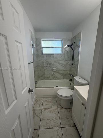 10393 N Kendall Drive U7, Miami, FL 33176