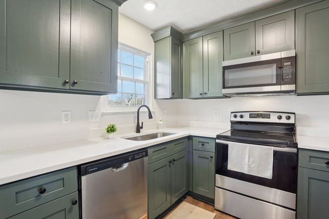 1147 Fitzpatrick Rd, Nashville, TN 37214