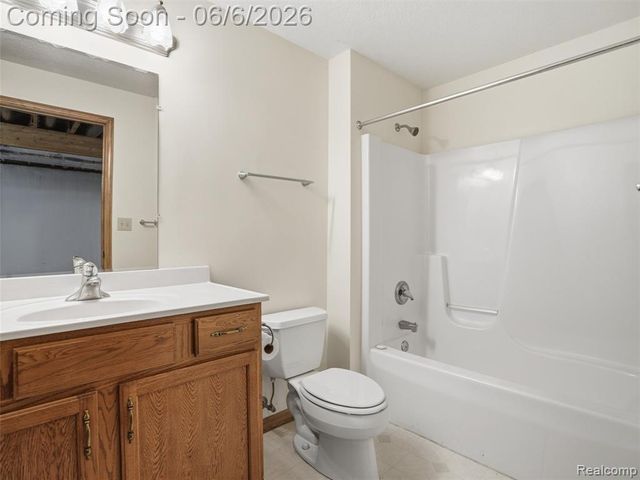 12121 Ladd Road, Brooklyn, MI 49230