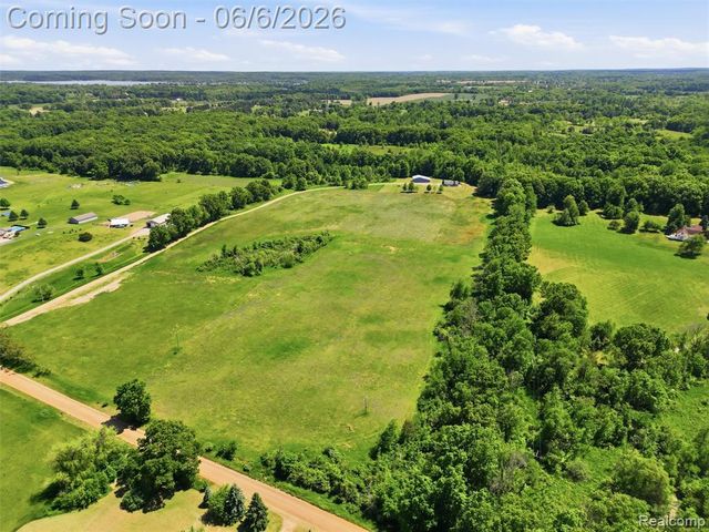 12121 Ladd Road, Brooklyn, MI 49230