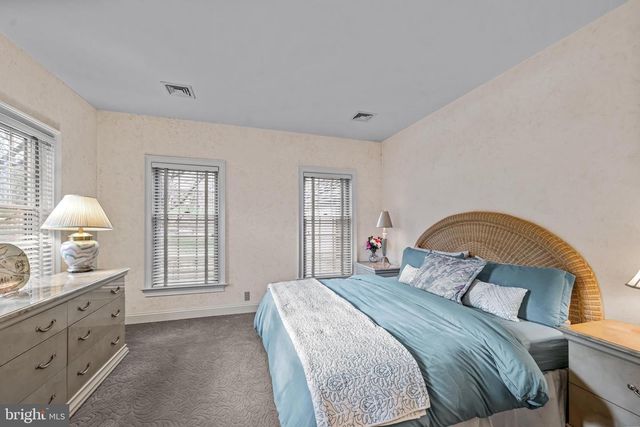 7 MERCER GATE DR, Doylestown, PA 18901