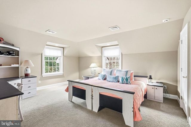 7 MERCER GATE DR, Doylestown, PA 18901