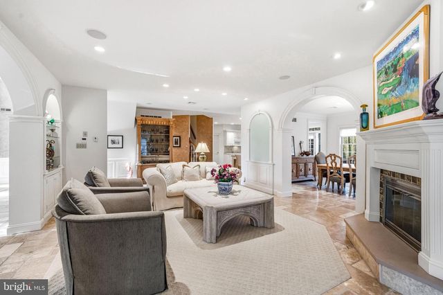 7 MERCER GATE DR, Doylestown, PA 18901