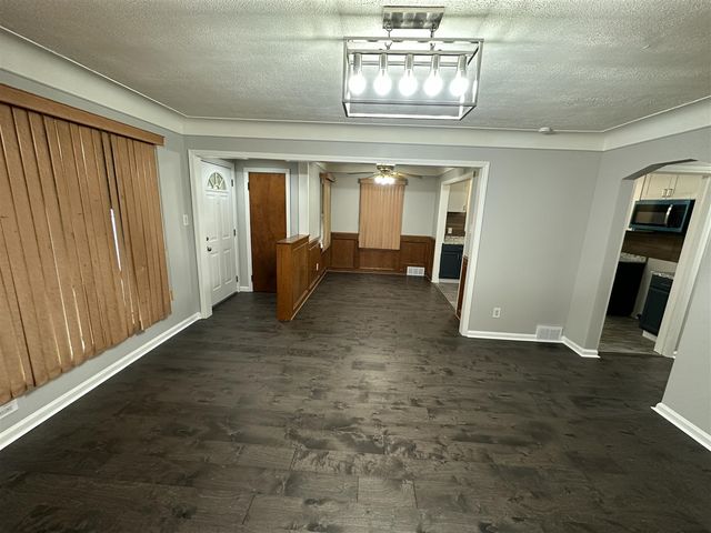 16610 Collingham Drive, Detroit, MI 48205