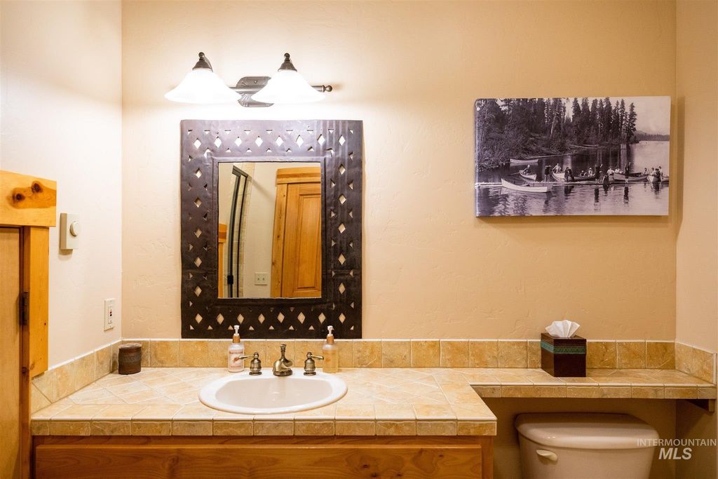 1389 Hearthstone Court 17-E, McCall, ID 83638 photo 15