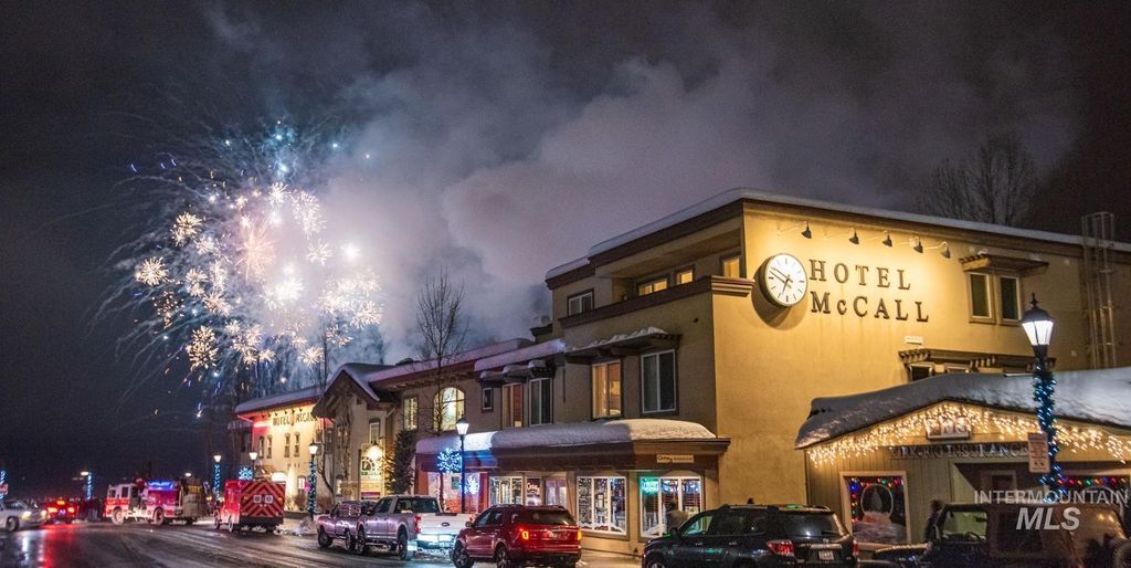 1389 Hearthstone Court 17-E, McCall, ID 83638 photo 30