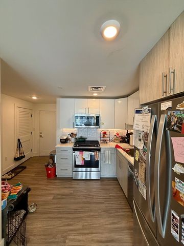 386 Market Street 404, Boston, MA 02135