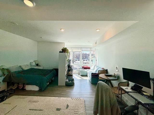 386 Market Street 404, Boston, MA 02135