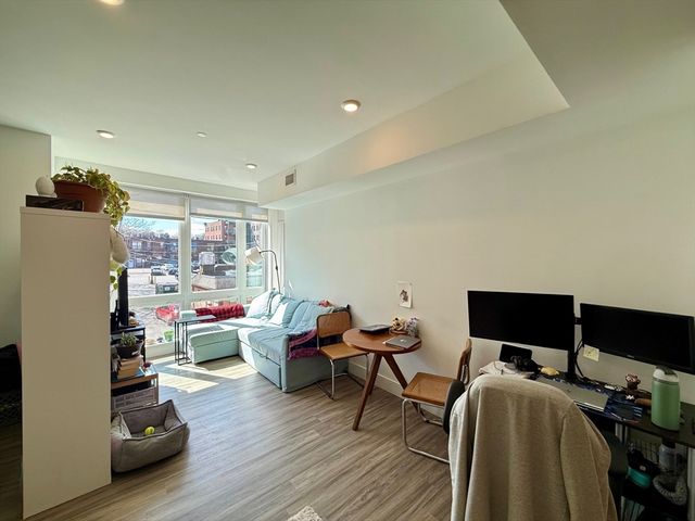 386 Market Street 404, Boston, MA 02135
