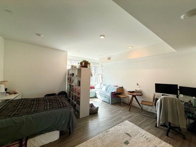 386 Market Street 404, Boston, MA 02135