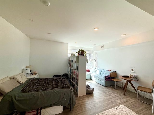 386 Market Street 404, Boston, MA 02135
