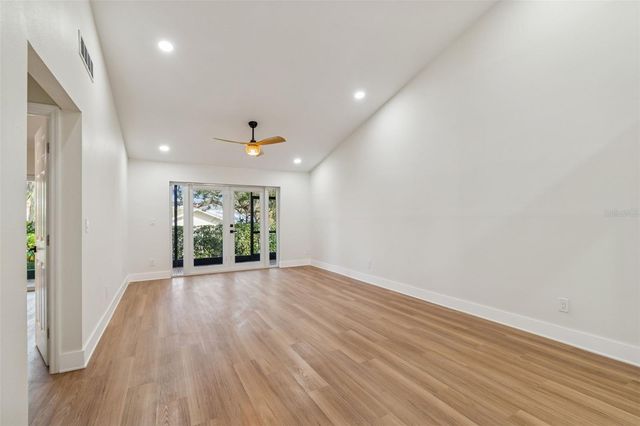 115 STEEPLECHASE LANE, Palm Harbor, FL 34684