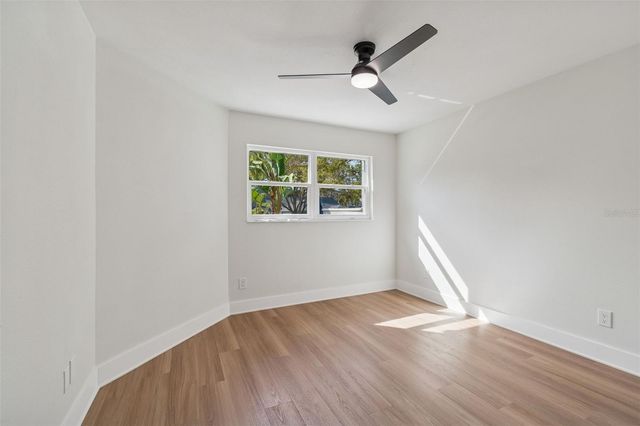 115 STEEPLECHASE LANE, Palm Harbor, FL 34684