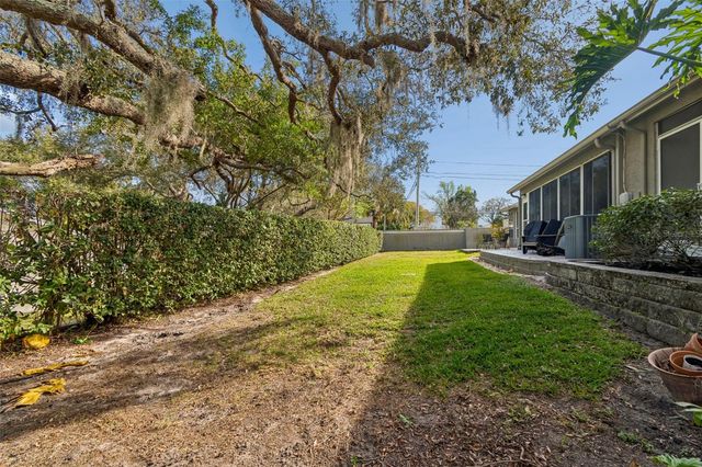 115 STEEPLECHASE LANE, Palm Harbor, FL 34684