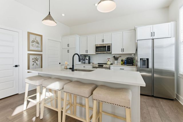 1208 Nations Dr, Nashville, TN 37209