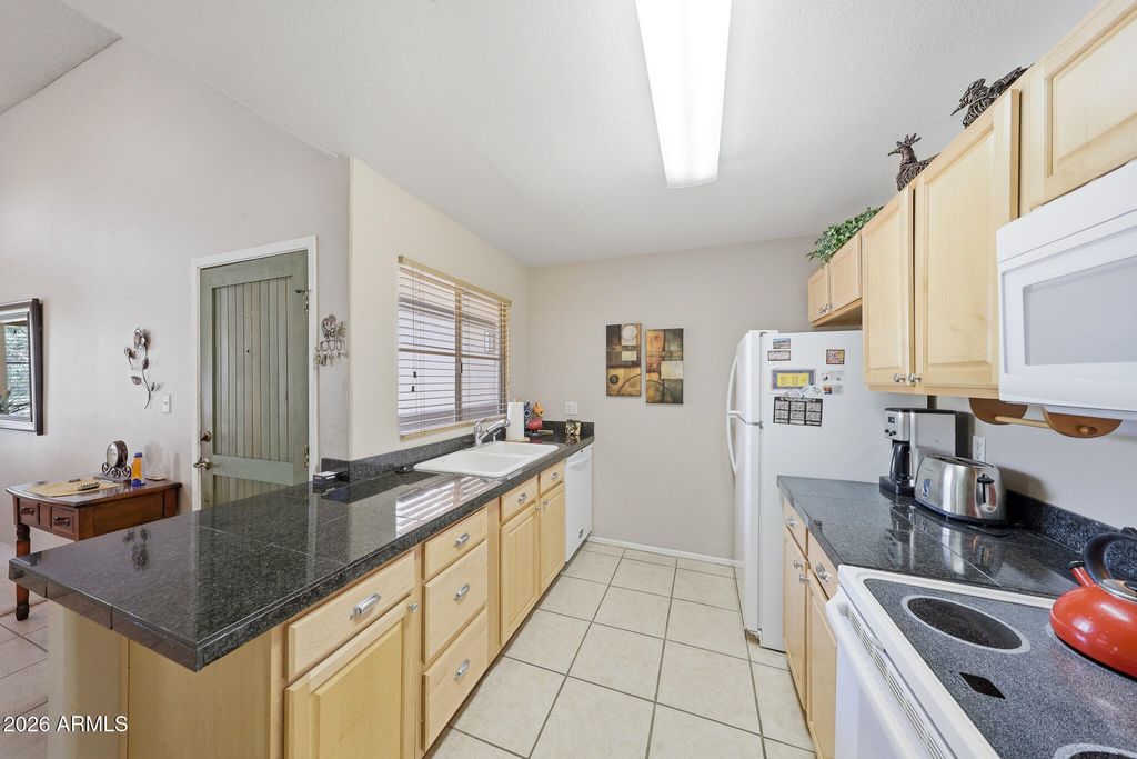 11333 N 92ND Street 2046, Scottsdale, AZ 85260 — photo 2