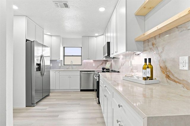 5207 DESMOND LANE, Orlando, FL 32821