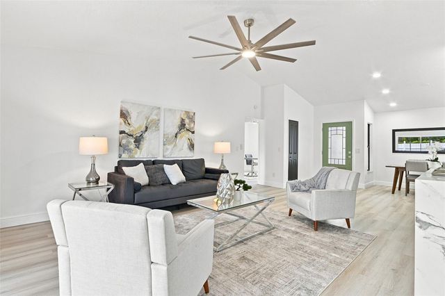 5207 DESMOND LANE, Orlando, FL 32821