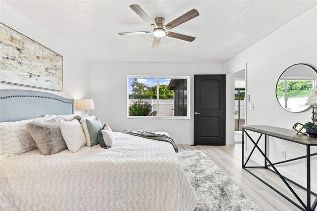 5207 DESMOND LANE, Orlando, FL 32821