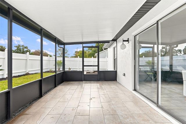 5207 DESMOND LANE, Orlando, FL 32821
