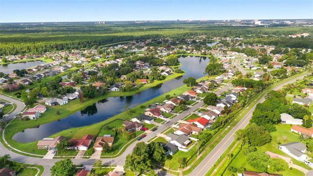 5207 DESMOND LANE, Orlando, FL 32821