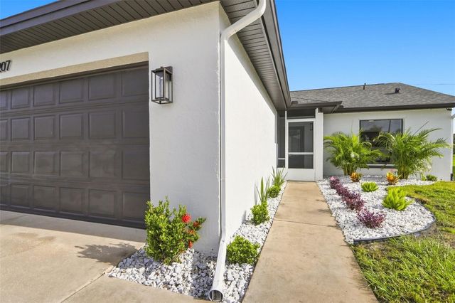 5207 DESMOND LANE, Orlando, FL 32821