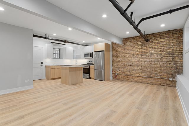 1245 W Morse Avenue G, Chicago, IL 60626