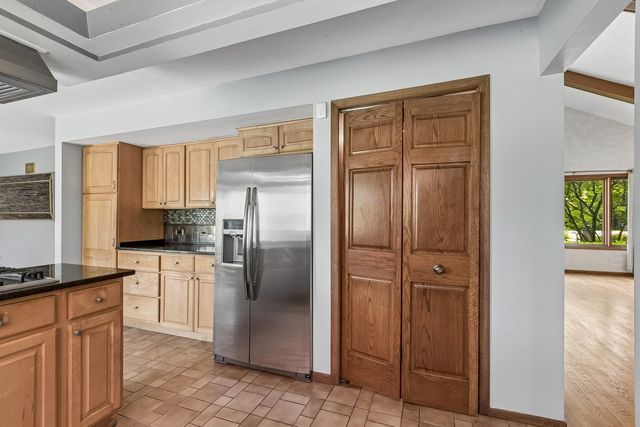 1191 Hunters Lane, Libertyville, IL 60048