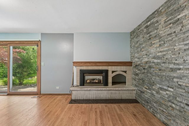 1191 Hunters Lane, Libertyville, IL 60048