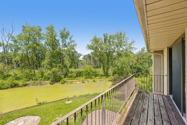 1191 Hunters Lane, Libertyville, IL 60048