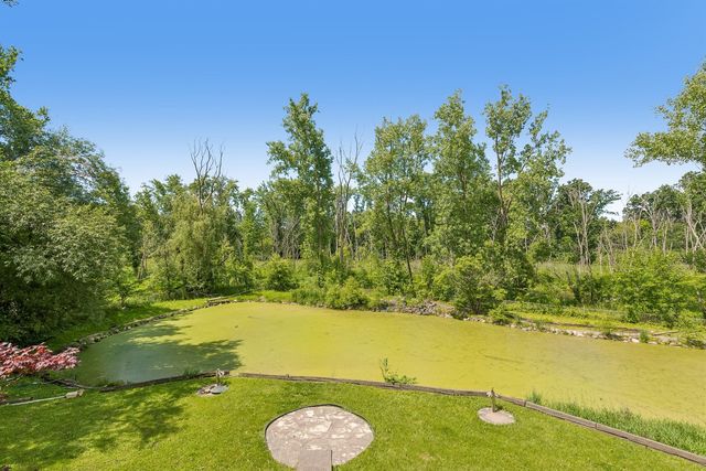 1191 Hunters Lane, Libertyville, IL 60048