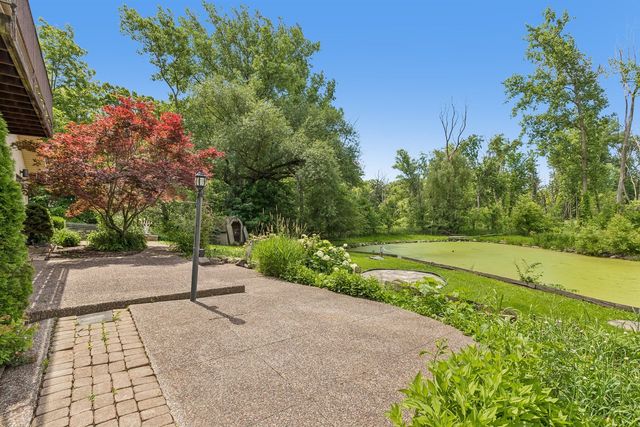 1191 Hunters Lane, Libertyville, IL 60048