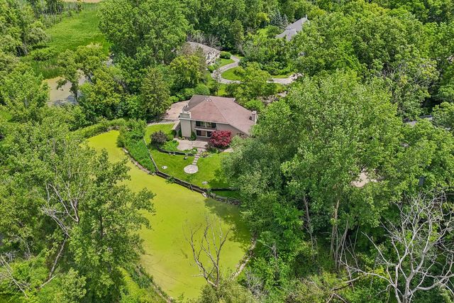 1191 Hunters Lane, Libertyville, IL 60048