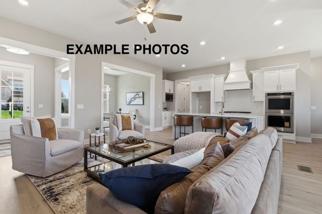 3389 Les Chappell Rd, Spring Hill, TN 37174