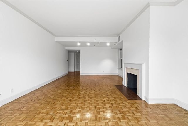 416 Commonwealth Ave 312, Boston, MA 02115