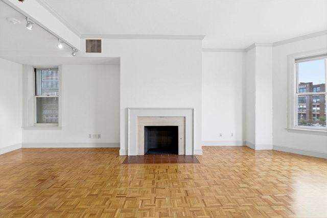 416 Commonwealth Ave 312, Boston, MA 02115