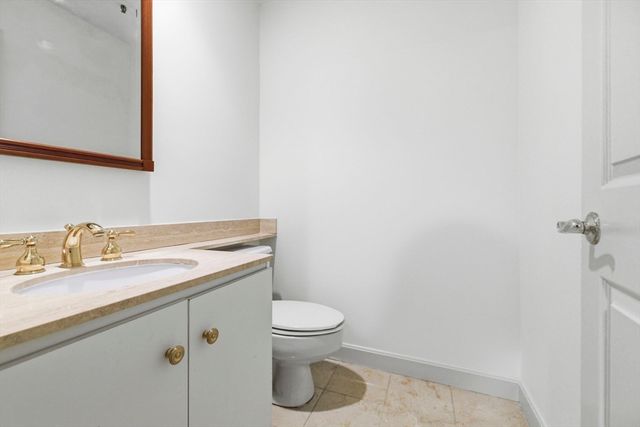 416 Commonwealth Ave 312, Boston, MA 02115
