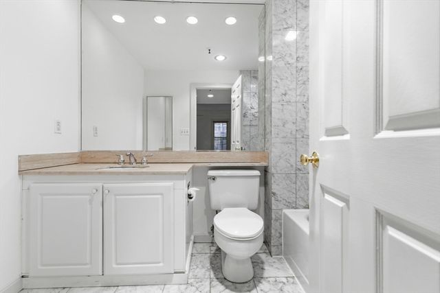 416 Commonwealth Ave 312, Boston, MA 02115
