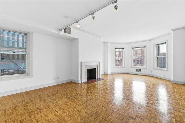 416 Commonwealth Ave 312, Boston, MA 02115
